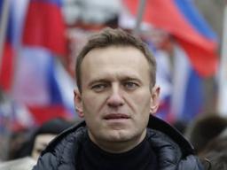 독살 공격받은 '푸틴 정적' <strong>나발니</strong>, 18일만에 의식 되찾아