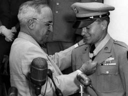 동생 복수하러 한국 왔다… ‘철의 삼각지’ 피로 물들이다