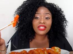 "BTS 지민이 먹던 빨간 음식 뭐지?"…K팝 열풍 타고 佛 '떡볶이' 수출 25%↑