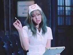 블랙핑크 MV 간호사 <strong>복장</strong> 논란…YG 측 "비하의도 없지만 편집 고민 중"