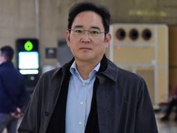 삼성전자 '깜짝실적' 발표한 날, 이재용 유럽 출장길 올랐다