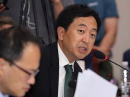 금태섭 <strong>탈당</strong>에…“큰 의미 없어” VS “그나마 바른말 했는데”