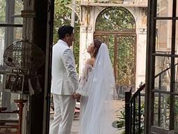 양준혁, 19살 연하 ♥박현선과 <strong>웨딩</strong> <strong>화보</strong> 촬영 중 "최고의 파트너" [<strong>스타</strong>엿보기]