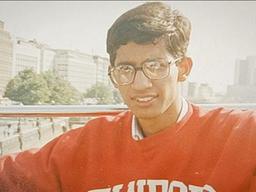 인터넷, 전화 없던 마을에서 자란 이 아이는 커서 이렇게 됩니다.