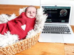 아기 이름 ‘와이파이’로 짓고 18년 간 인터넷 공짜로 쓰게 된 부모