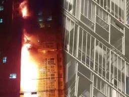 [<strong>자막</strong>뉴스] 베란다 난간, 불이 나면...접이식 피난계단 시연