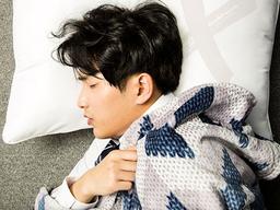 왼쪽 방향이 불러올 변화? “왼쪽으로 자야 하는 이유”