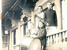 [김한수의 오마이갓]90년 전 <strong>송광사</strong>엔 ‘동자승 밴드’가 있었다