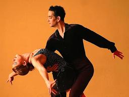 [더오래]아르헨티나 <strong>사창가</strong>서 유래…파트너 밀착이 심한 춤