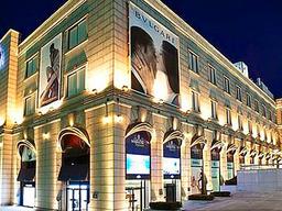 콧대 높은 명품브랜드들이 쫓겨날까 눈치 본다는 국내 백화점 한 곳