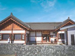 코로나에도 1시간 줄서 먹는 국숫집, 성공의 비결은?