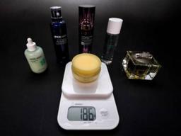 [<strong>제로</strong><strong>웨이스트</strong> 실험실] 두께 3㎝ 플라스틱… 화장품이 아닌 예쁜 쓰레기를 샀다