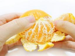 쓴 맛 때문에 안먹는 <strong>귤</strong> 흰 실, 숨겨진 놀라운 효능은?