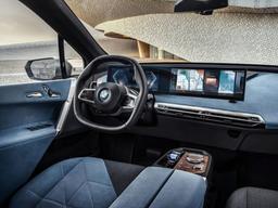 BMW '<strong>iDrive</strong>', 자동차와 운전자를 연결하다