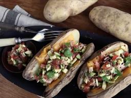 [레스토랑 <strong>감자</strong>요리 따라하기 ①]러셋<strong>감자</strong>로 만든 ‘아보카도 <strong>감자</strong>구이·회오리 <strong>감자</strong>’