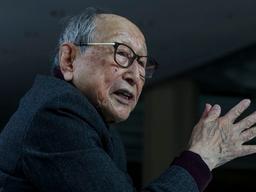 <strong>김형석</strong> "100년 살아보니 알겠다, 절대 행복할수 없는 두 부류"