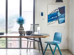 <strong>포스터</strong>, 선반, 커튼… 무엇이든 벽에 걸어보세요