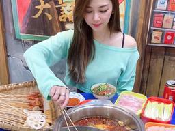 똑같은 <strong>마라탕</strong>인데… 한국에서만 유독 비싼 가격에 팔리는 이유