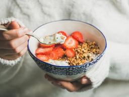 식사 대신 ‘무첨가 요거트’ 즐기는 홍콩 여성