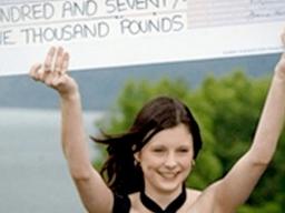 32억 <strong>복권</strong> <strong>당첨</strong>되자 집 3채샀던 여점원, 18년 지난 지금은?