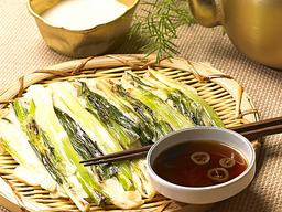 막걸리와 <strong>파전</strong>, 언제부터 먹었을까? [명욱의 술 인문학]