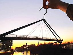 [남는 건 <strong>사진</strong>] 웃을 일 없는 코로나 시국에 배꼽 빠질 <strong>여행</strong> <strong>사진</strong> 5