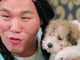 이런 모습 처음 봐요, 댕댕이 손에 쥐어주자 서장훈 반전 모습