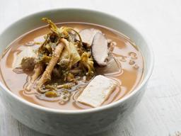 지금은 <strong>냉이</strong> 먹는 계절