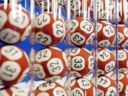 <strong>당첨금</strong>만 1조 7500억 미국…세계 각국 로또 이야기 [로또하세요?]