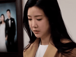 딸때문에 겨우 견뎠는데…이혼하자니 몸만 나가라는 남편