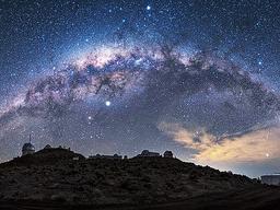 [ESC] 별빛 가득한 봄밤, 나랑 은하수 보러 가지 않을래?