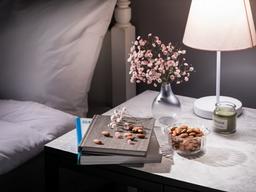 “매일 먹는 아몬드, 피부 주름과 색소 침착 개선에 도움”