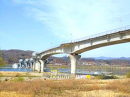 성벽에 올라 뒤돌아서면... - 여강길 8코스 파사성길