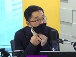 <strong>김제동</strong> "결혼할 마음 있어…정치는 안 한다" ('이러엠')