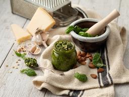 ‘바질페스토·케토 <strong>와플</strong>’ 아몬드로 만드는 브런치