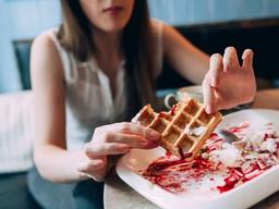 ‘인기절정’ <strong>크로플</strong>, 영양소 확인도 필요