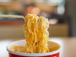 일본, <strong>컵라면</strong> 국물 간단하게 폐기하는 제품 주목