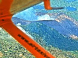 타나 섬 야수르 활화산 투어 – 바누아투 여행의 하이라이트