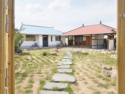 용감한 <strong>자매</strong>, 시골집 고쳐 해안에 머물다