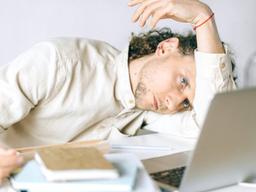 번아웃은 일이 적어도 올 수 있다