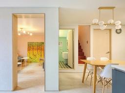 집에서 스무 걸음, 시간을 품은 일터