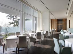 [셰프열전]김명수 셰프 “요리는 하나의 <strong>예술작품</strong>…맛·색상·정성 삼위일체 돼야”