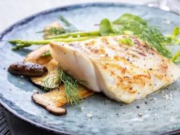 “생선 즐겨 먹으면 편두통 위험 줄어들어”