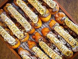 [아무튼, 주말] 꽈르띠에, 꽈페… ‘K <strong>디저트</strong>’로 등극한 꽈배기를 아십니까?