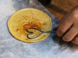 달고나커피 이어 진짜 ‘달고나’ 열풍