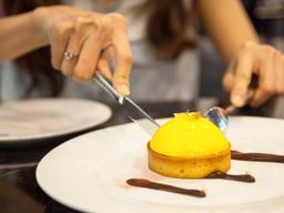 “단 음식 자주 먹는 <strong>여학생</strong>, 더 우울”