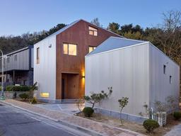 네모 반듯한 집을 쪼갰다... 왜? "내맘이당"