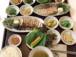 서울 <strong>가정식</strong> 맛집은? 날씨가 추워지면 생각나는 따뜻하고 정갈한 밥상!