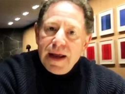 ‘1800억→7000만원’ 스스로 연봉 삭감한 대표가 작정하고 한 말