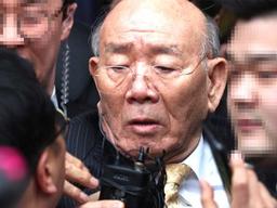 ‘충격 그 자체’ 32년 만에 광주 찾았던 <strong>전두환</strong>이 내뱉었던 첫 마디